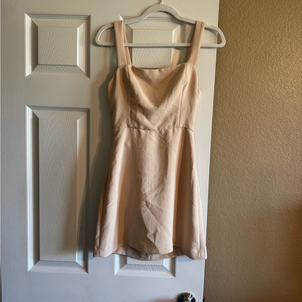 Wilfred Aperature Tie-Back Dress